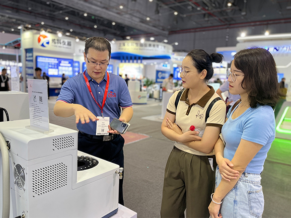 雷竞技打水2023慕尼黑上海分析生化展强势吸睛(图6) 1-230G30U05E16.jpg